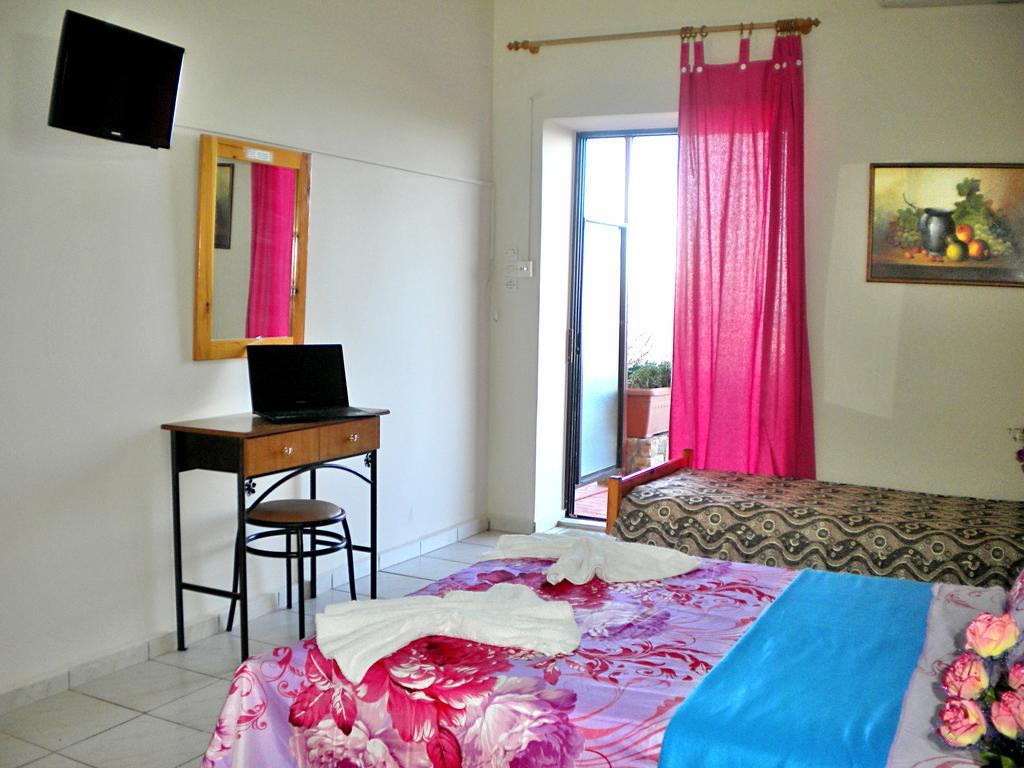 Chios Rooms Myview Karfas Exterior photo